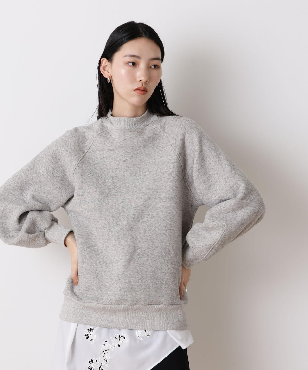 「STEVELOUR」フラッフィースタンドプルオーバー