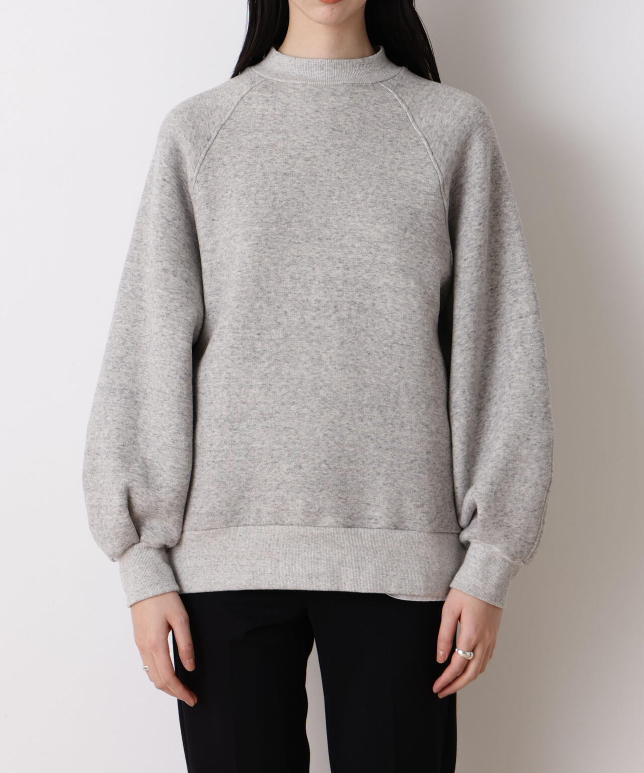 「STEVELOUR」フラッフィースタンドプルオーバー