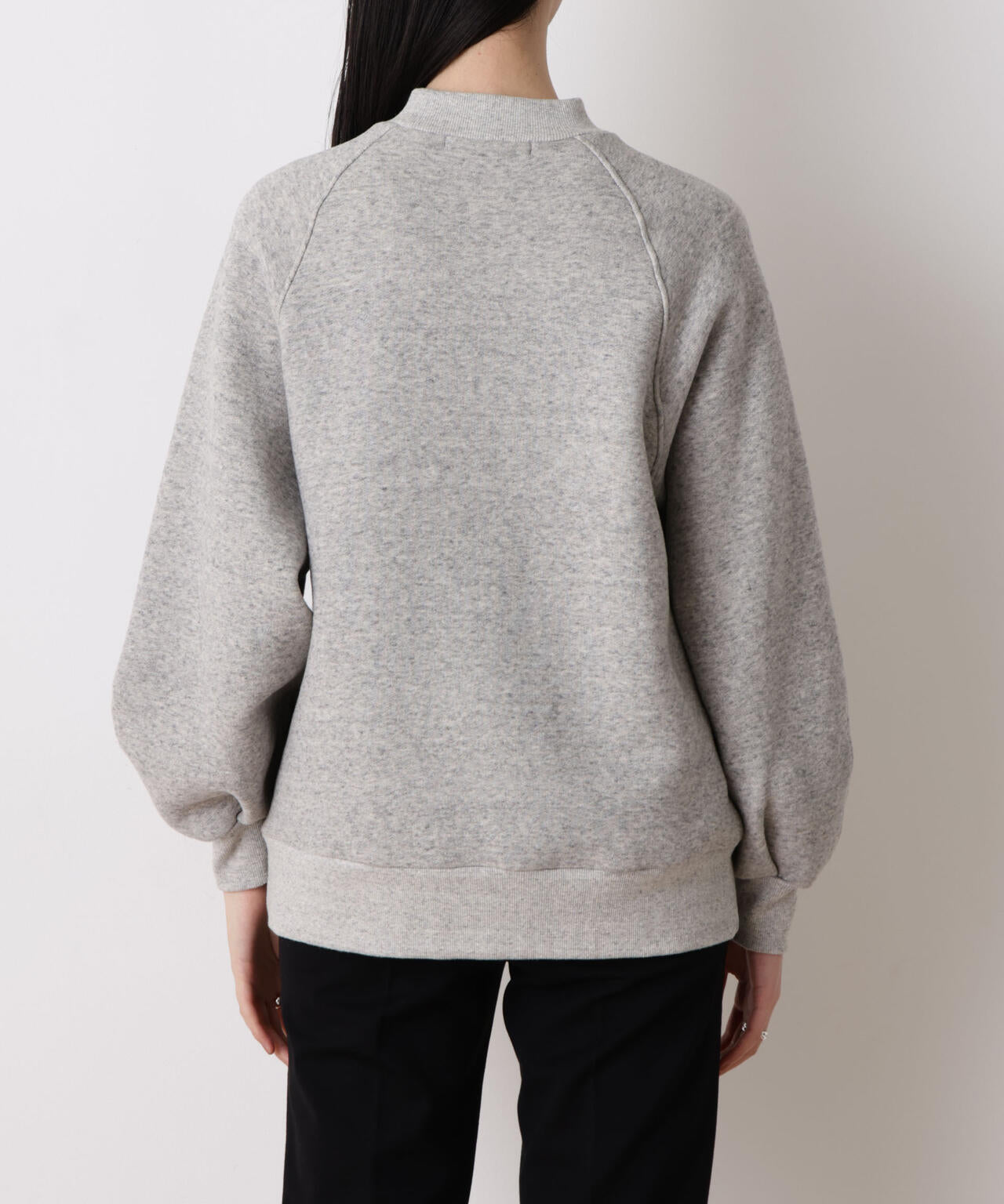 「STEVELOUR」フラッフィースタンドプルオーバー