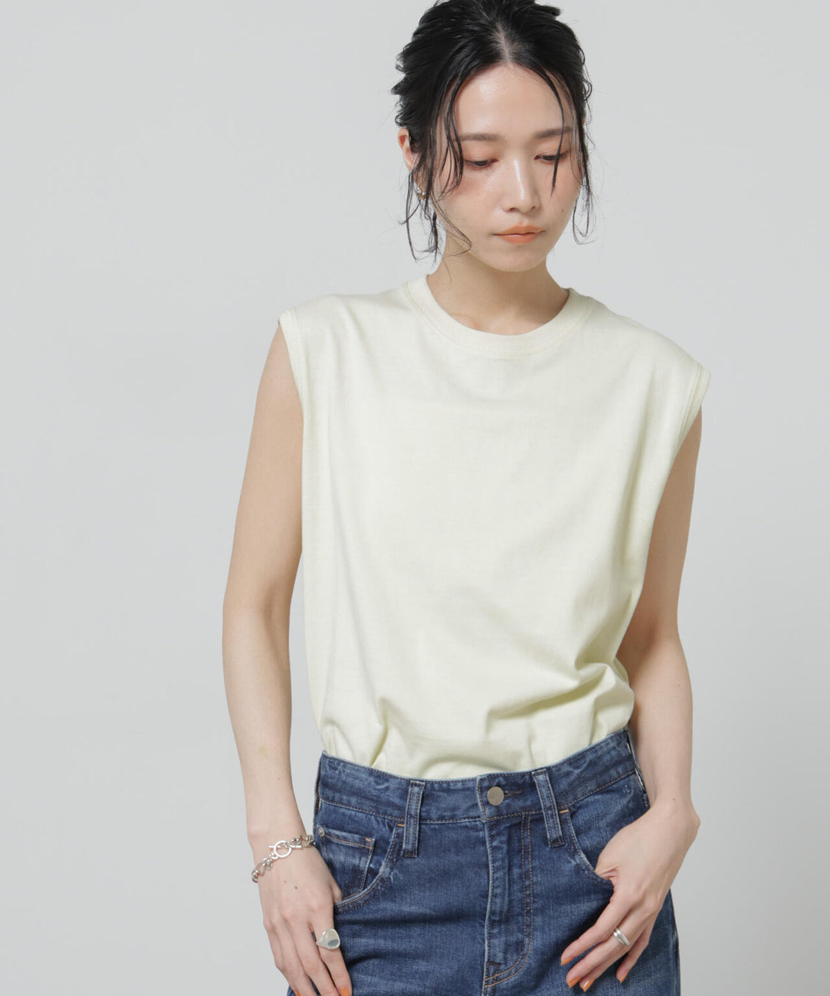 Anti Soaked(R) 汗染み防止カラフルノースリTシャツ