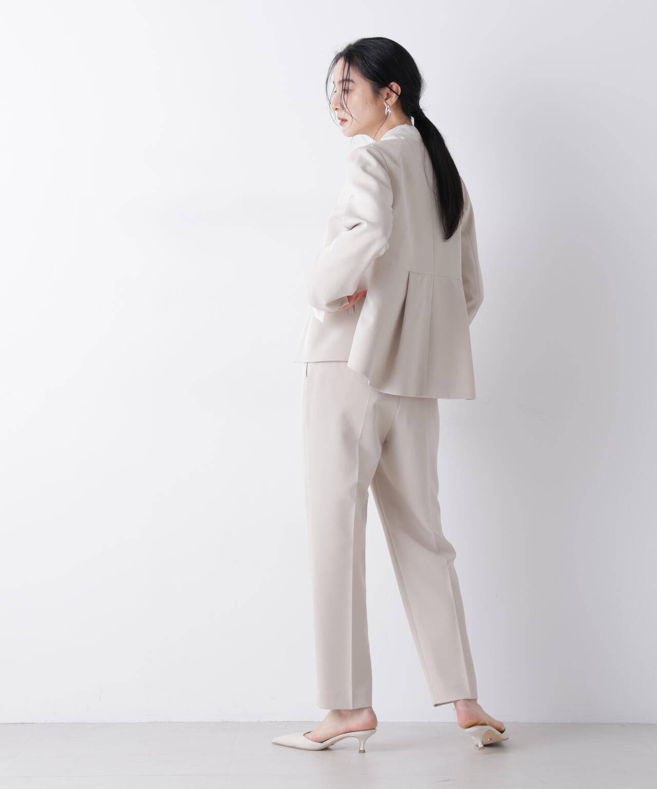 デイリーファンクション タックテーパードパンツ(セットアップ可)