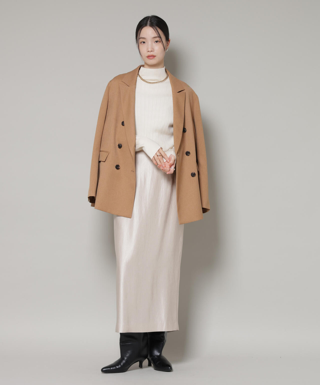 ブライトツイルサテンタイトスカート