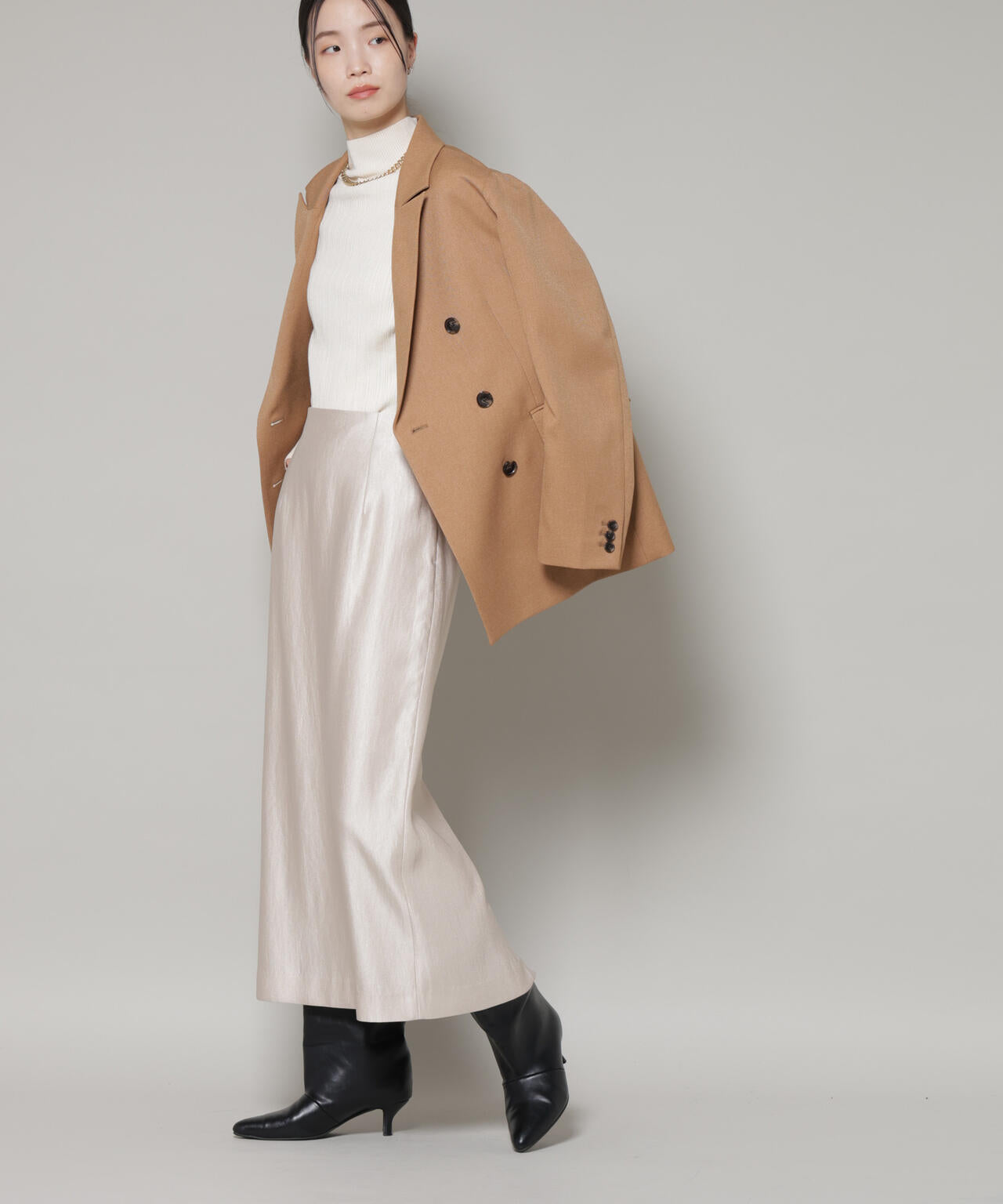 ブライトツイルサテンタイトスカート