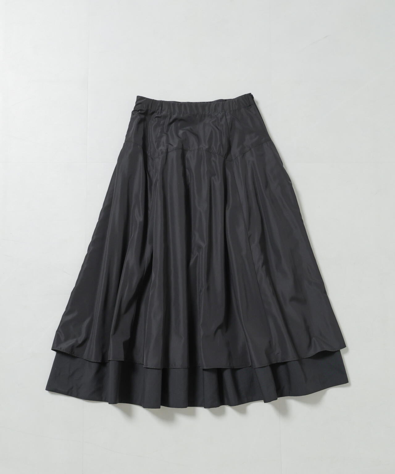 ローギャザーミディスカート