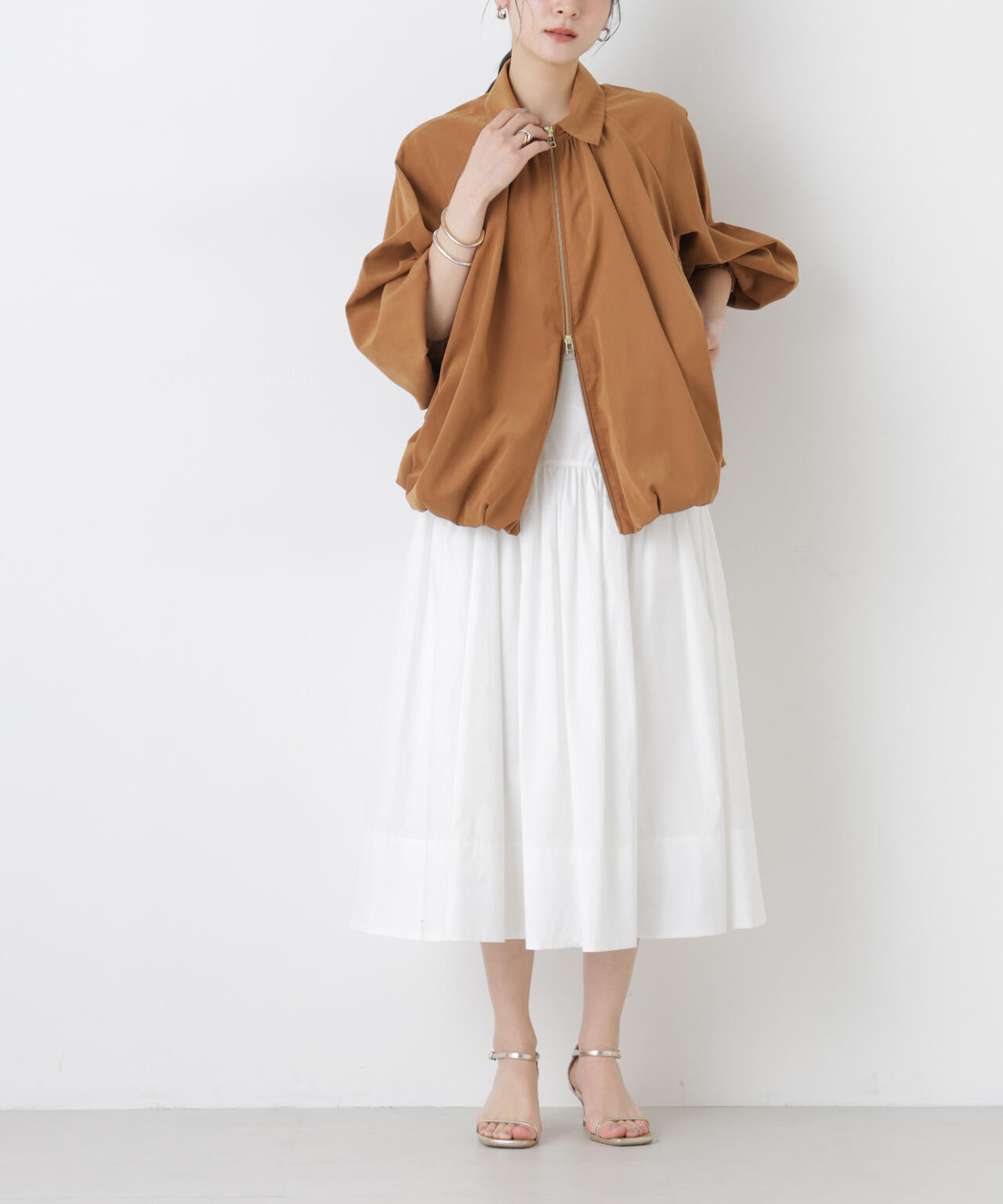 ローギャザーミディスカート