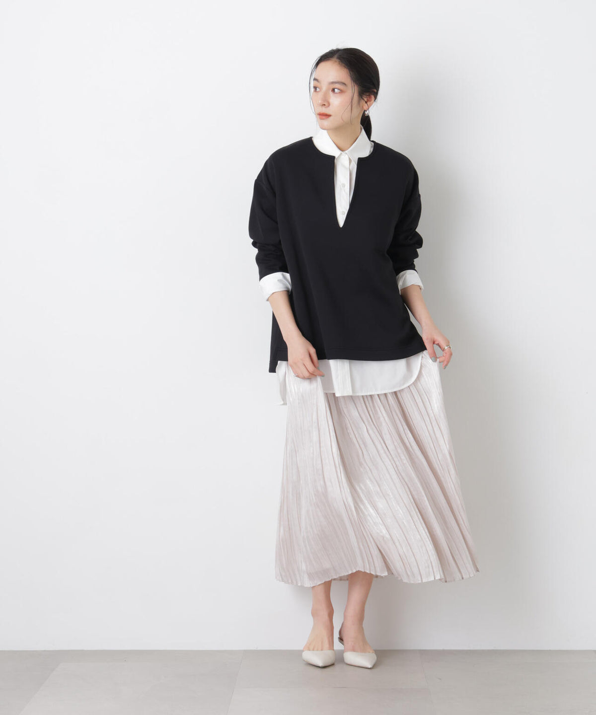 シャイニーサテンプリーツスカート