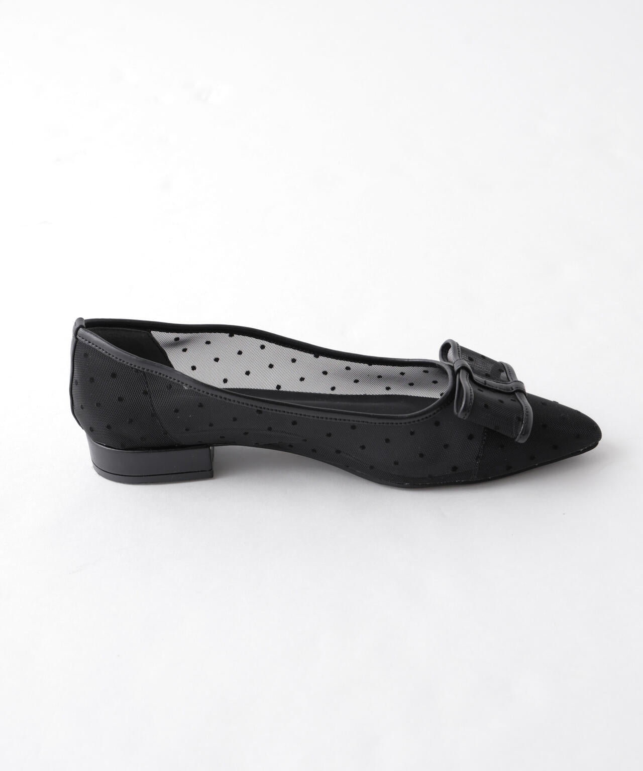 ドットフロッキーリボンパンプス