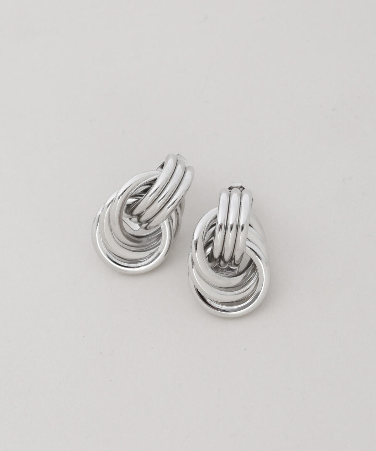 クロスリングピアス