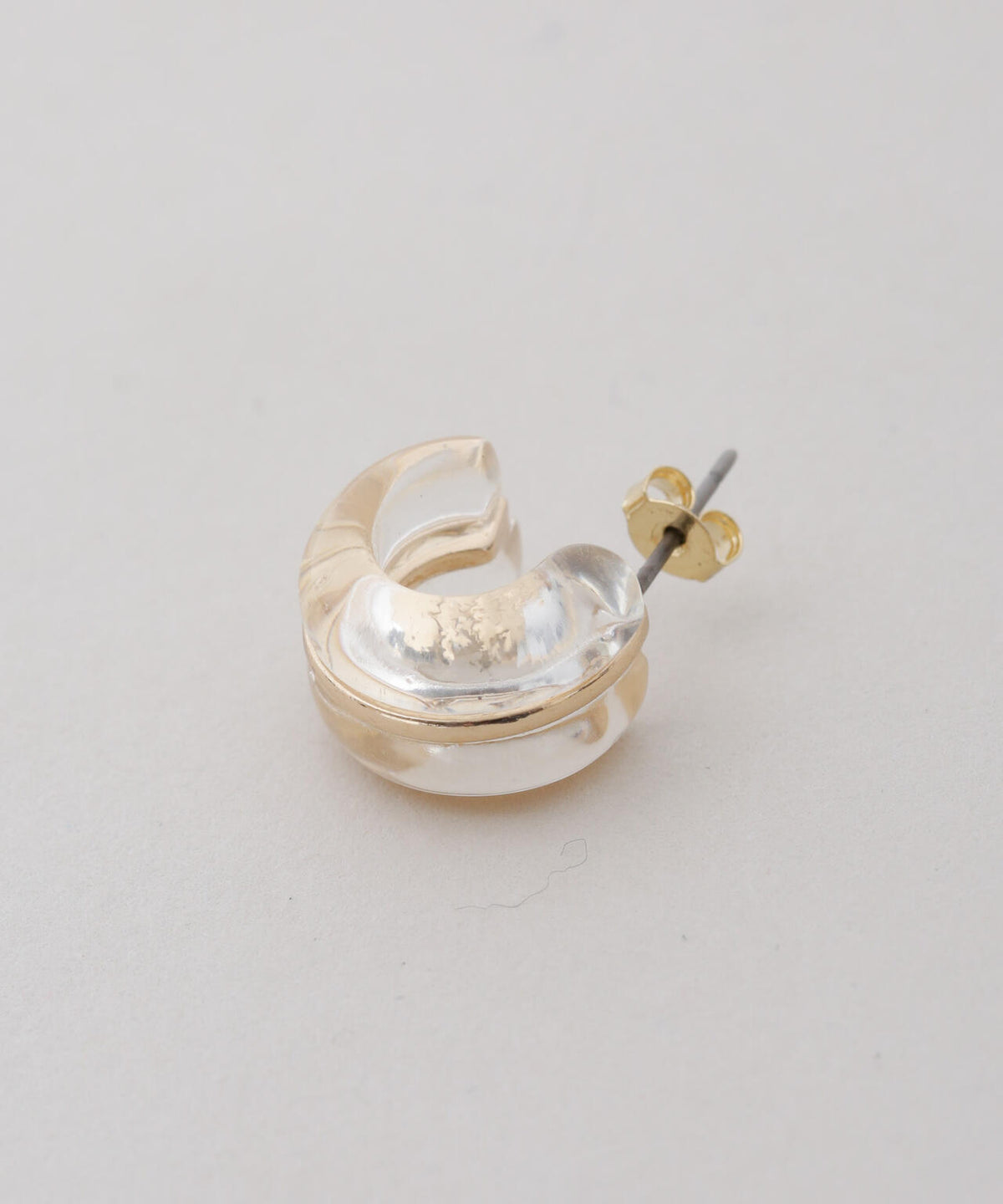 ゴールドラインクリアピアス