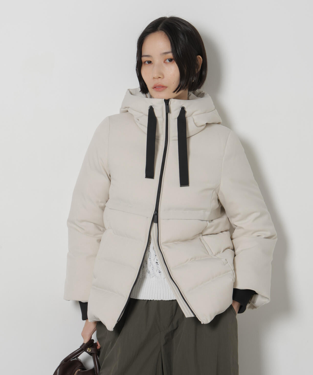 「西川ダウン(R)」サージショートダウン