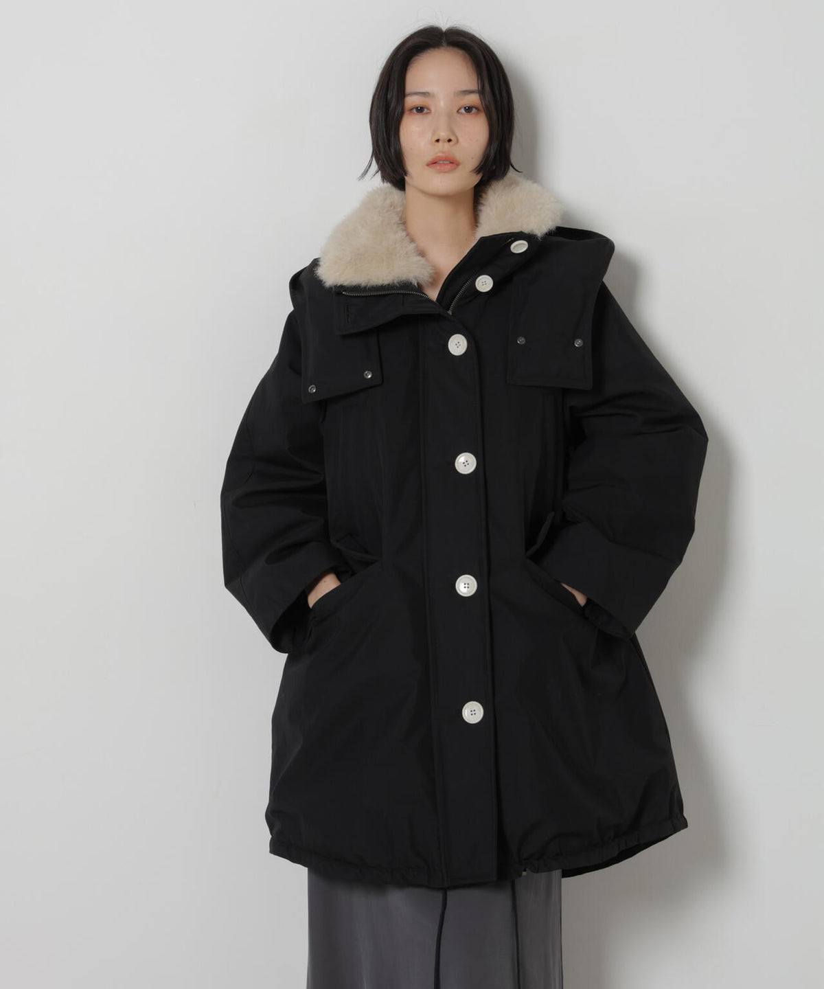 「STEVELOUR」「西川ダウン(R)」ファー付きコート