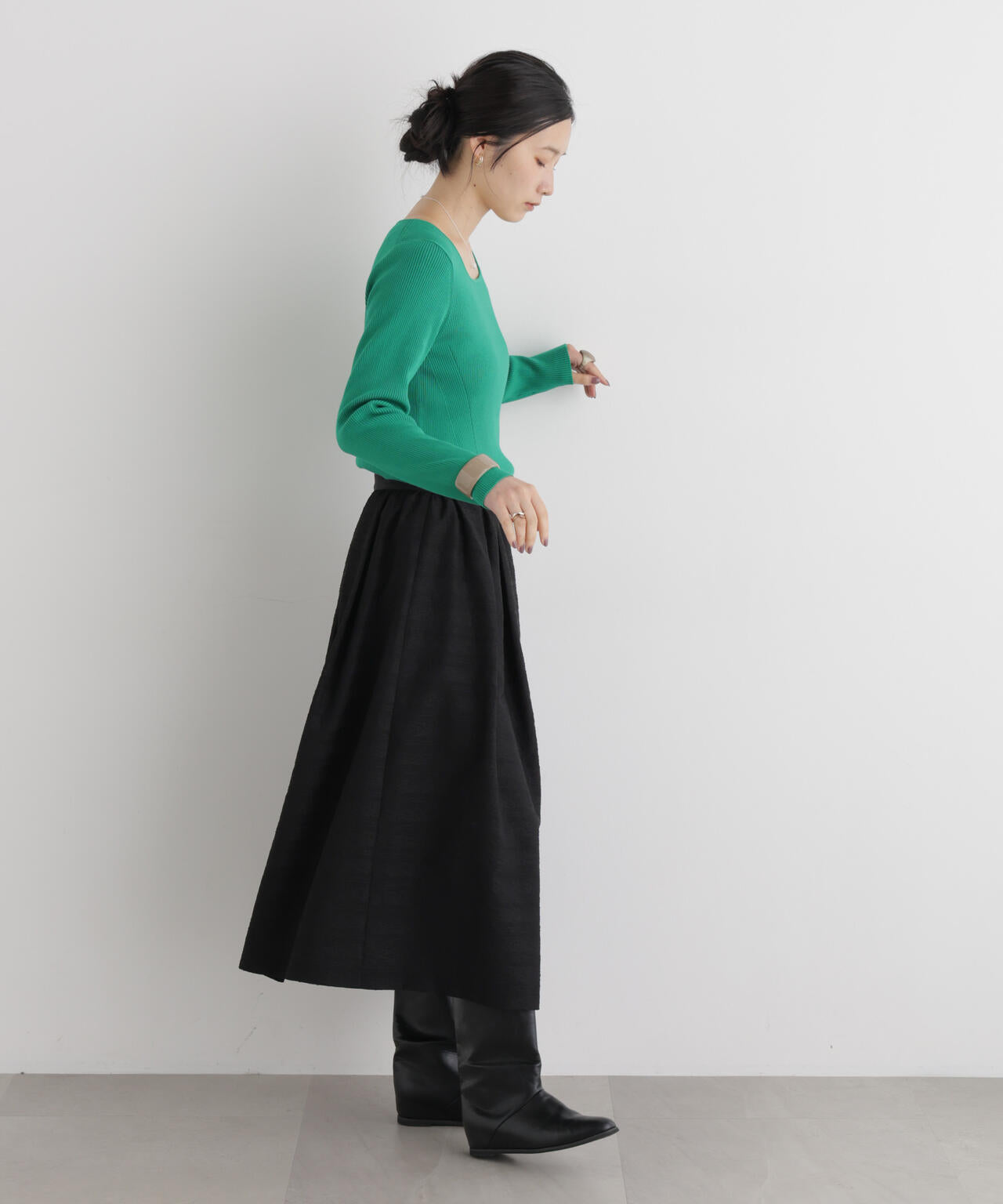 CICA&UVカット加工スクエアネックリブニット