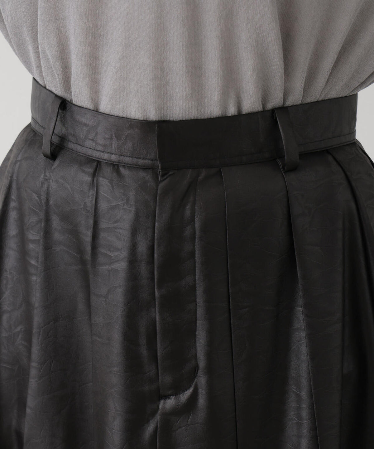 レザーライクワンサイドプリーツスカート