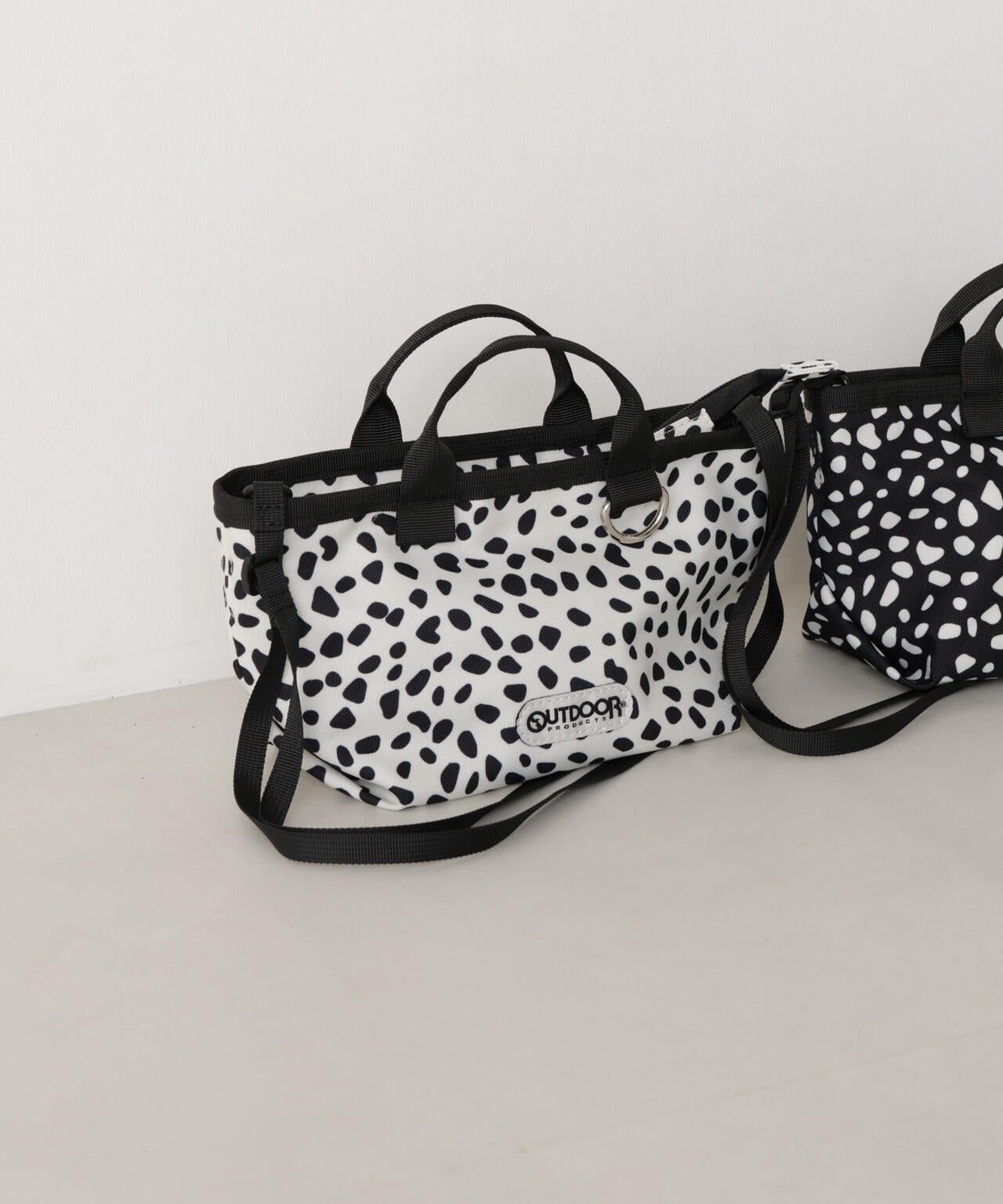 OUTDOOR PRODUCTS/【別注】OUTDOOR PRODUCTS Boat Shaped Mini Bag
