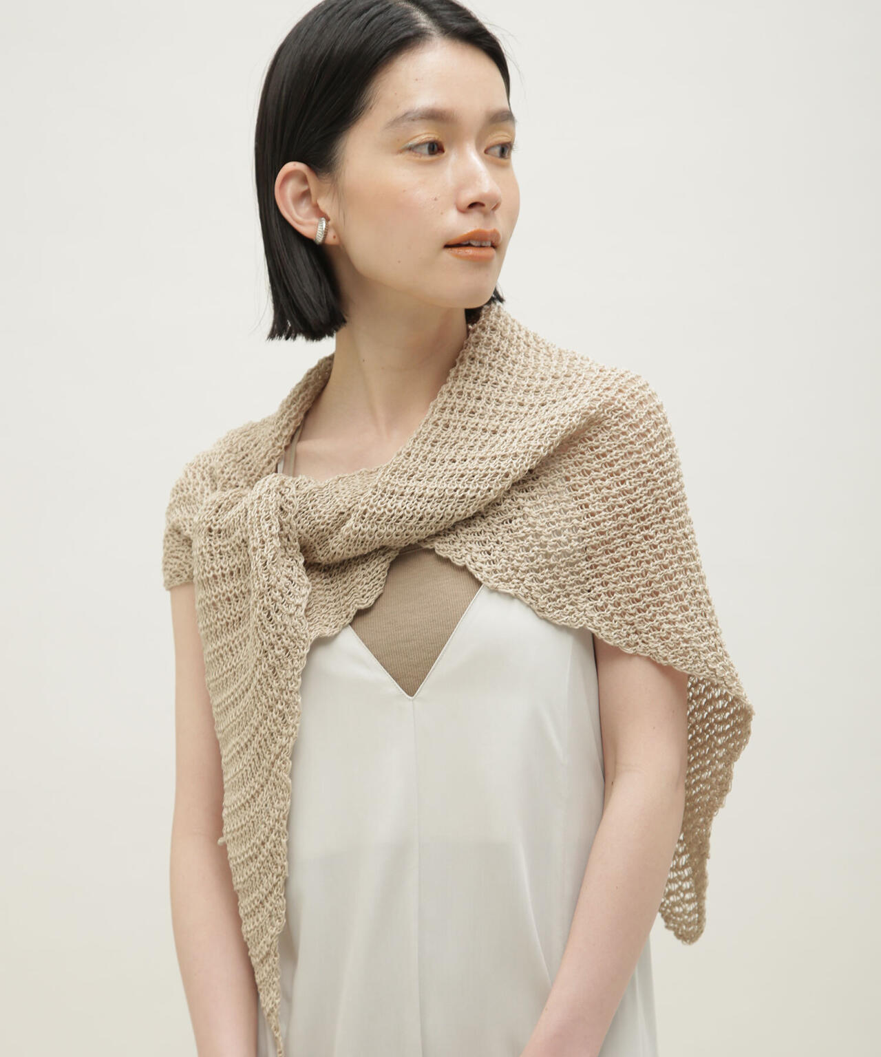 THROW/Triangle Mesh Shawl