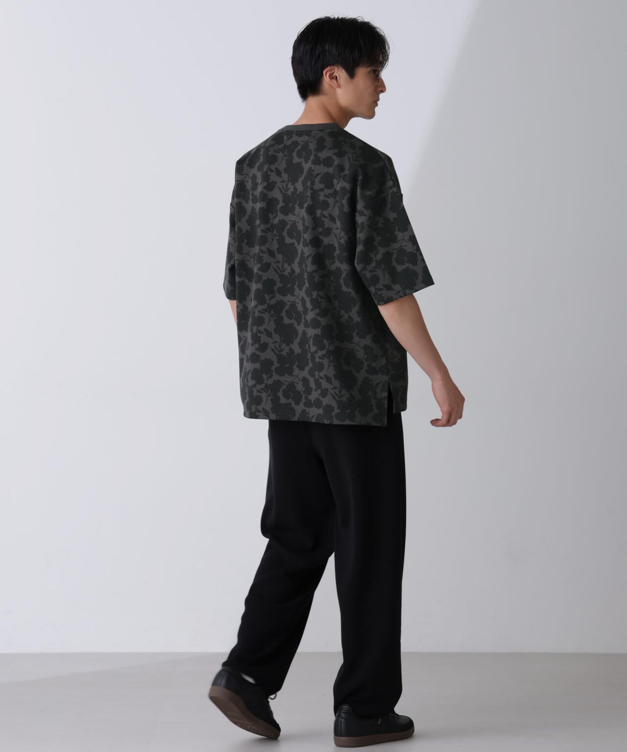 4f53b680-4ab9-5fd4-9883-2b0afcb1ee86_Image