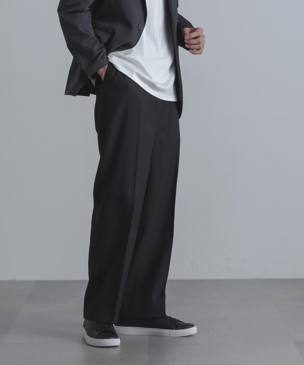 bf6db8a9-d128-59f6-9b8d-536406bee5e2_Image