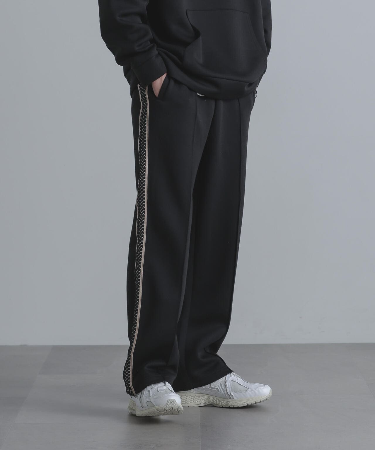 a9bb0907-def8-5c89-949d-a959fd9d64ac_Image