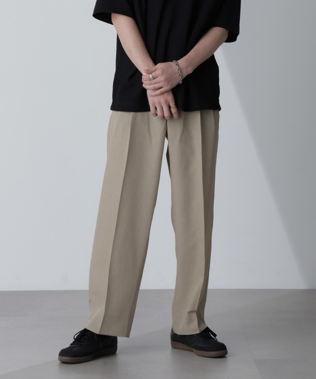 テックリネンリラックスタックテーパードパンツ(セットアップ可)