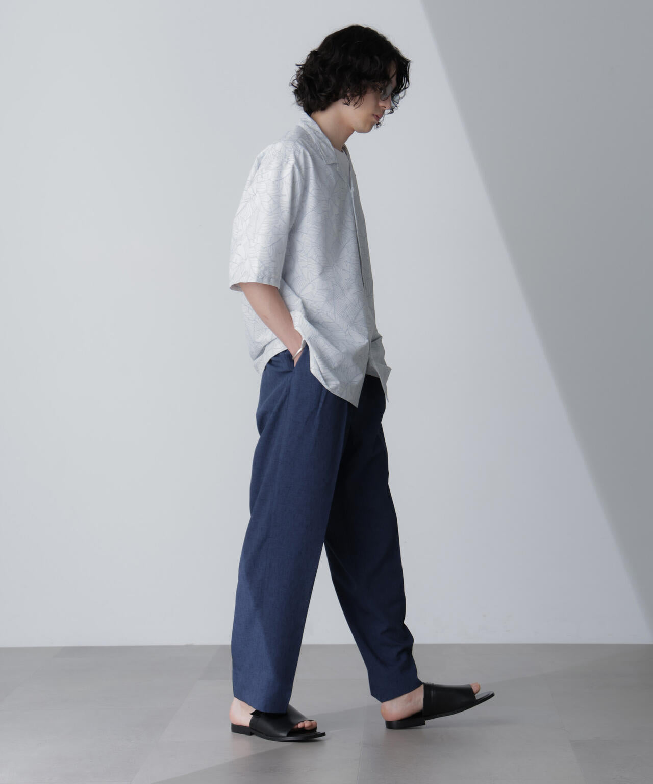 テックリネンリラックスタックテーパードパンツ(セットアップ可)