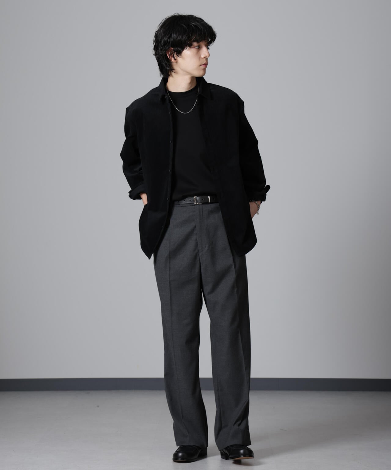 リラックスコーデュロイシャツ