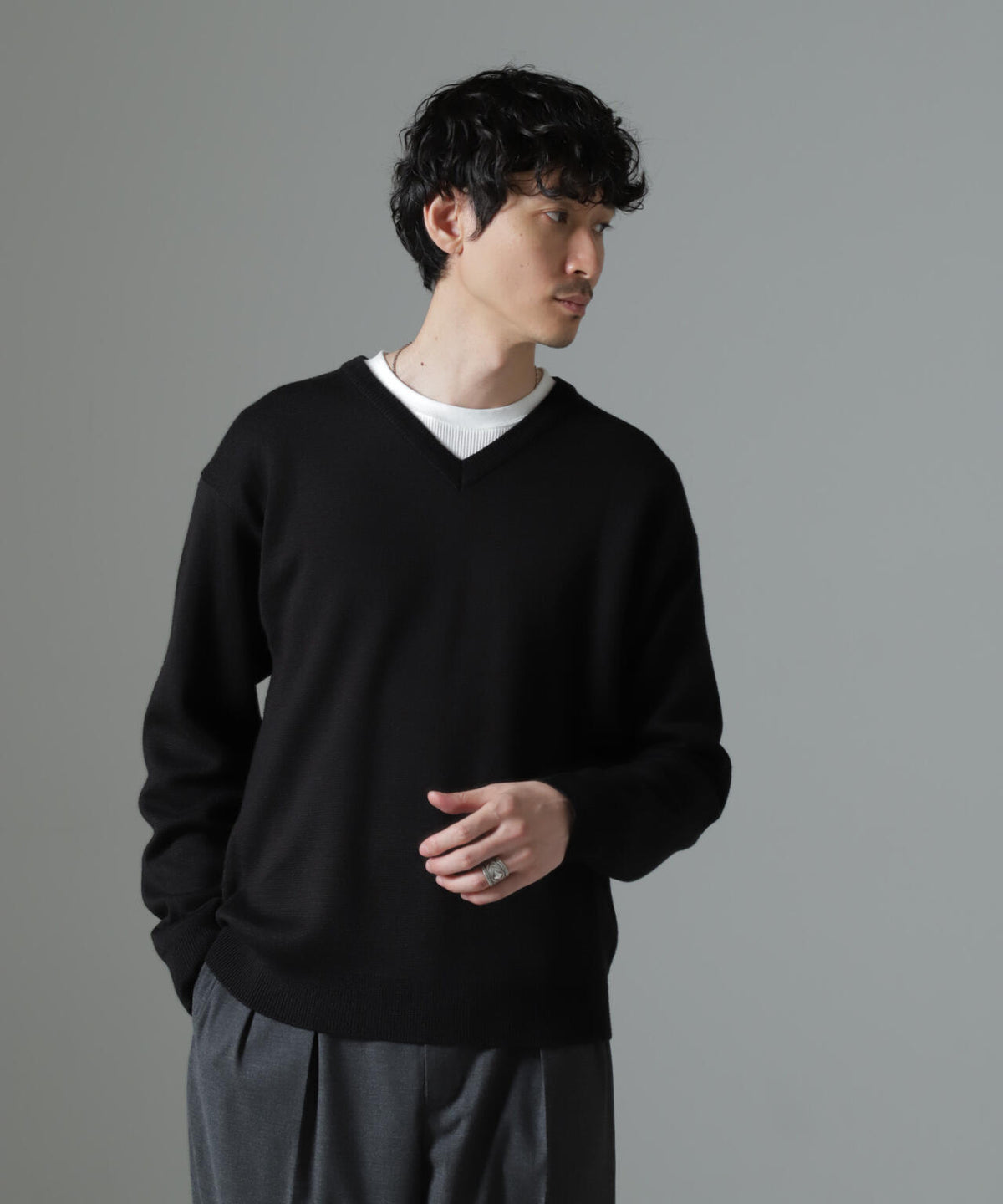 タスマニアミックス ミラノリブリラックスVネックニット