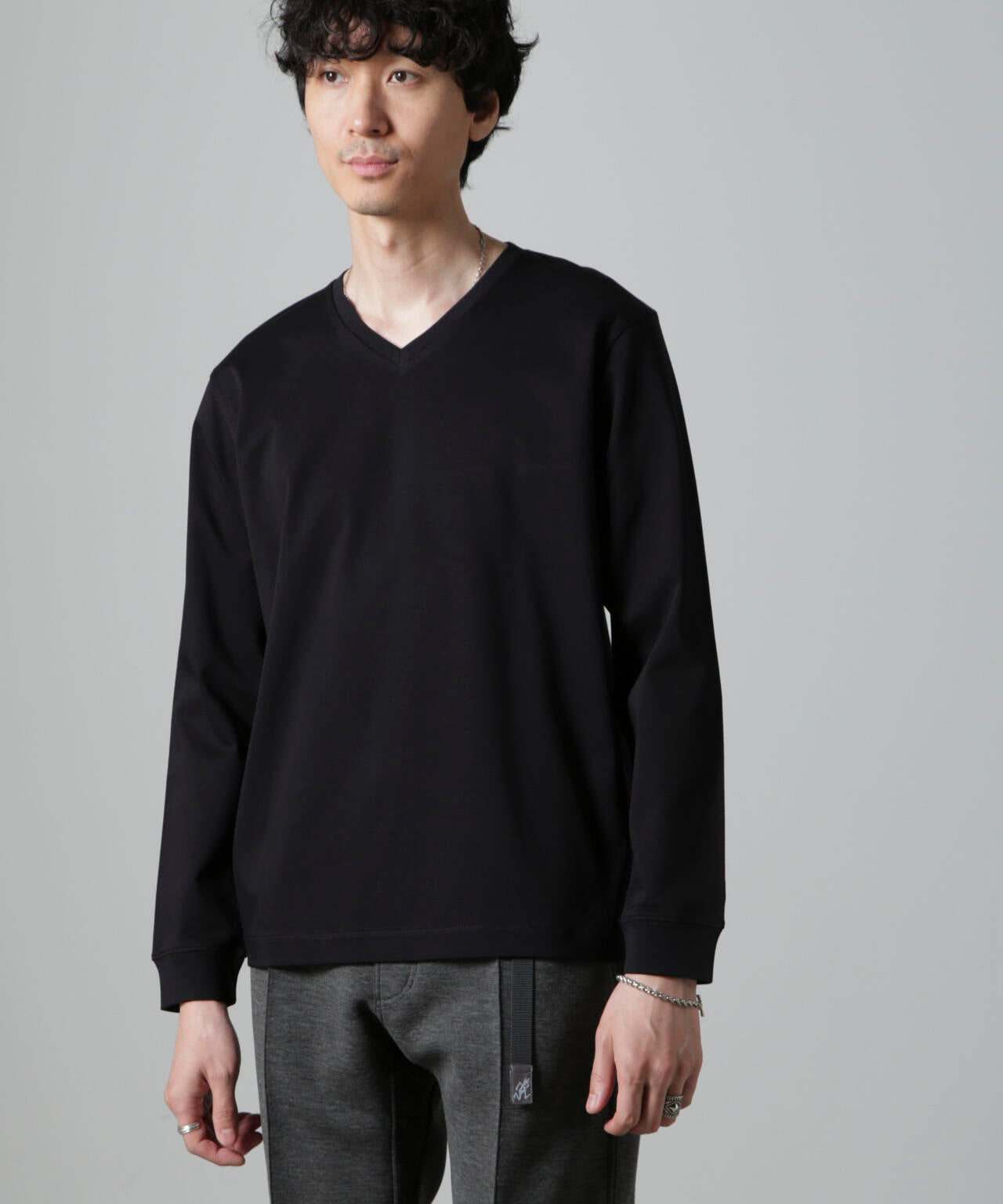 アンチスメルVネックTシャツ 長袖