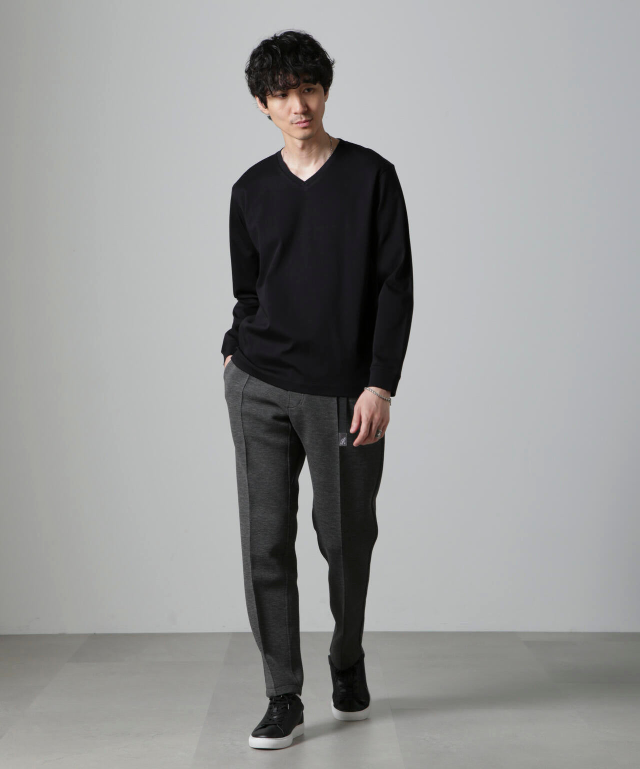 アンチスメルVネックTシャツ 長袖