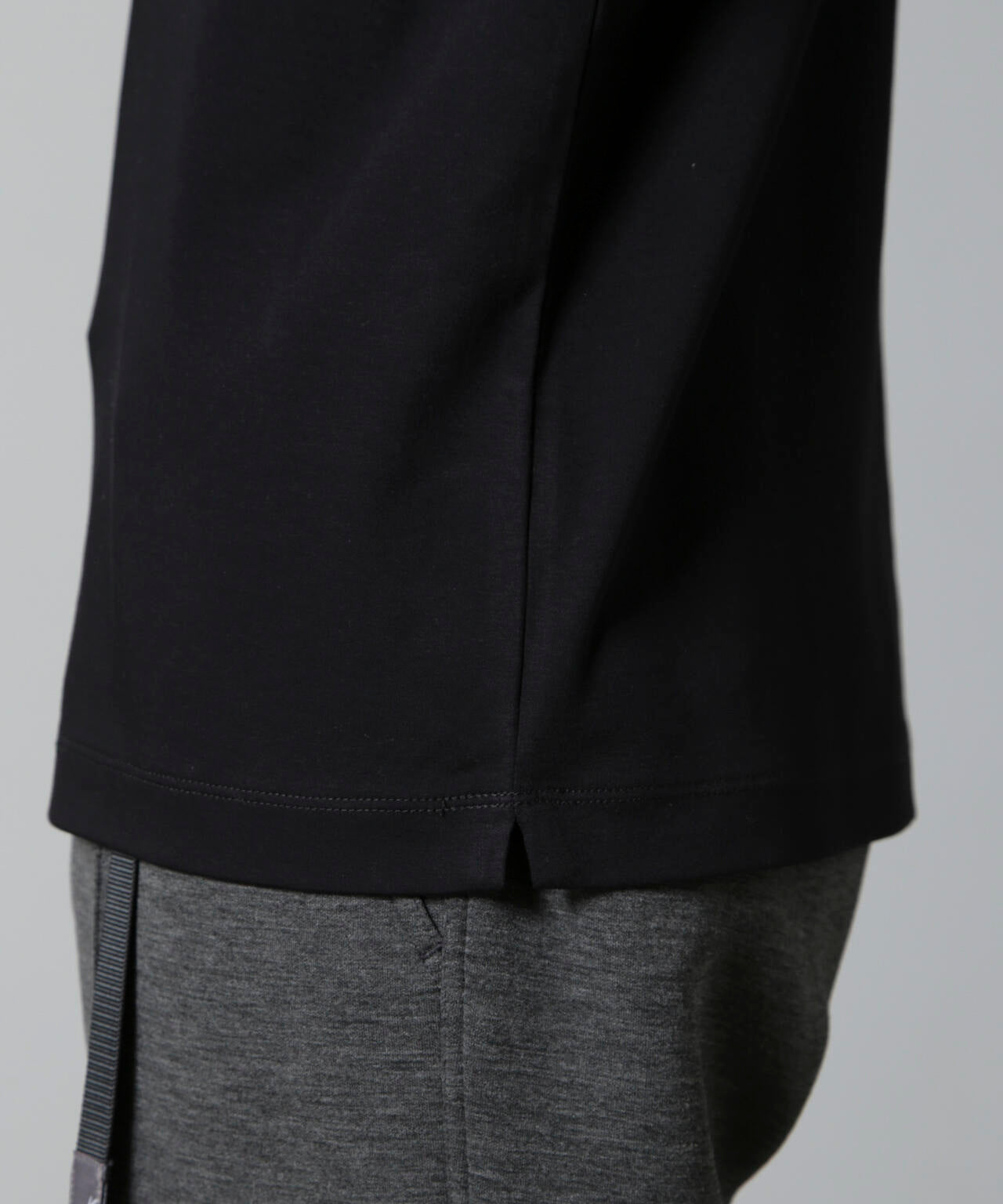 アンチスメルVネックTシャツ 長袖