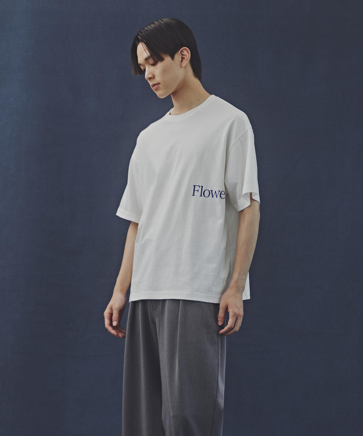 「Commonuse」ヴィンテージライク Flowers Tシャツ