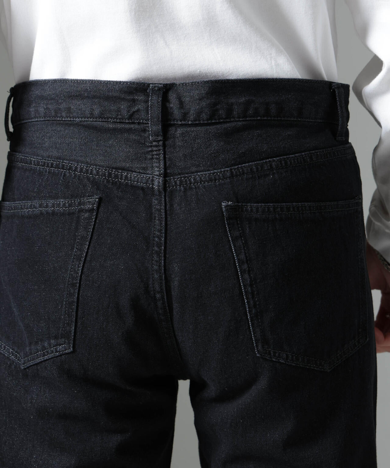 b5a8fee9-da8d-5aba-b528-fa518d54b9c8_Image