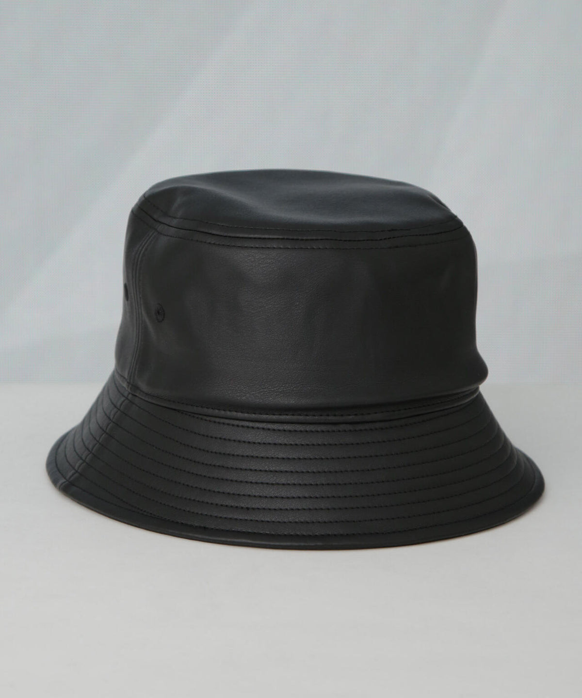 Lee/LE BUCKET FAUX LEATHER