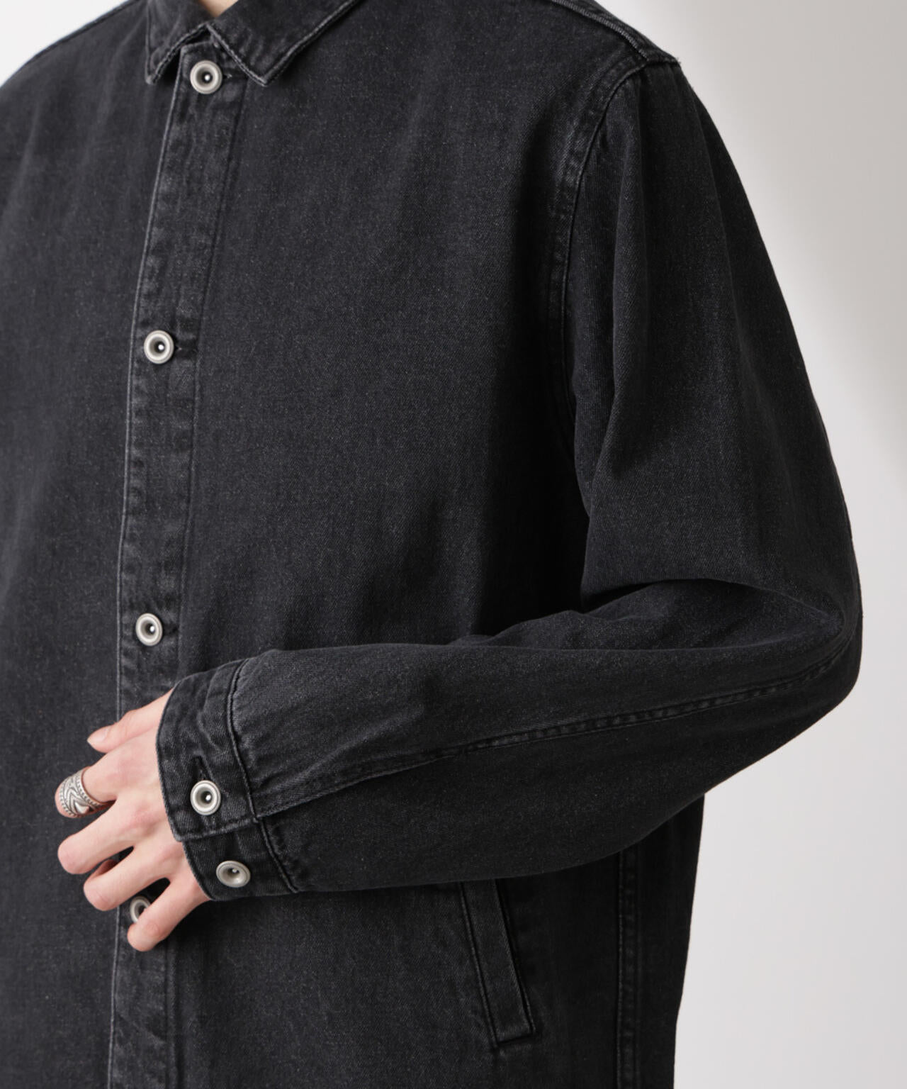 b6e831b3-343d-5c46-bbd6-92eb6cc16677_Image