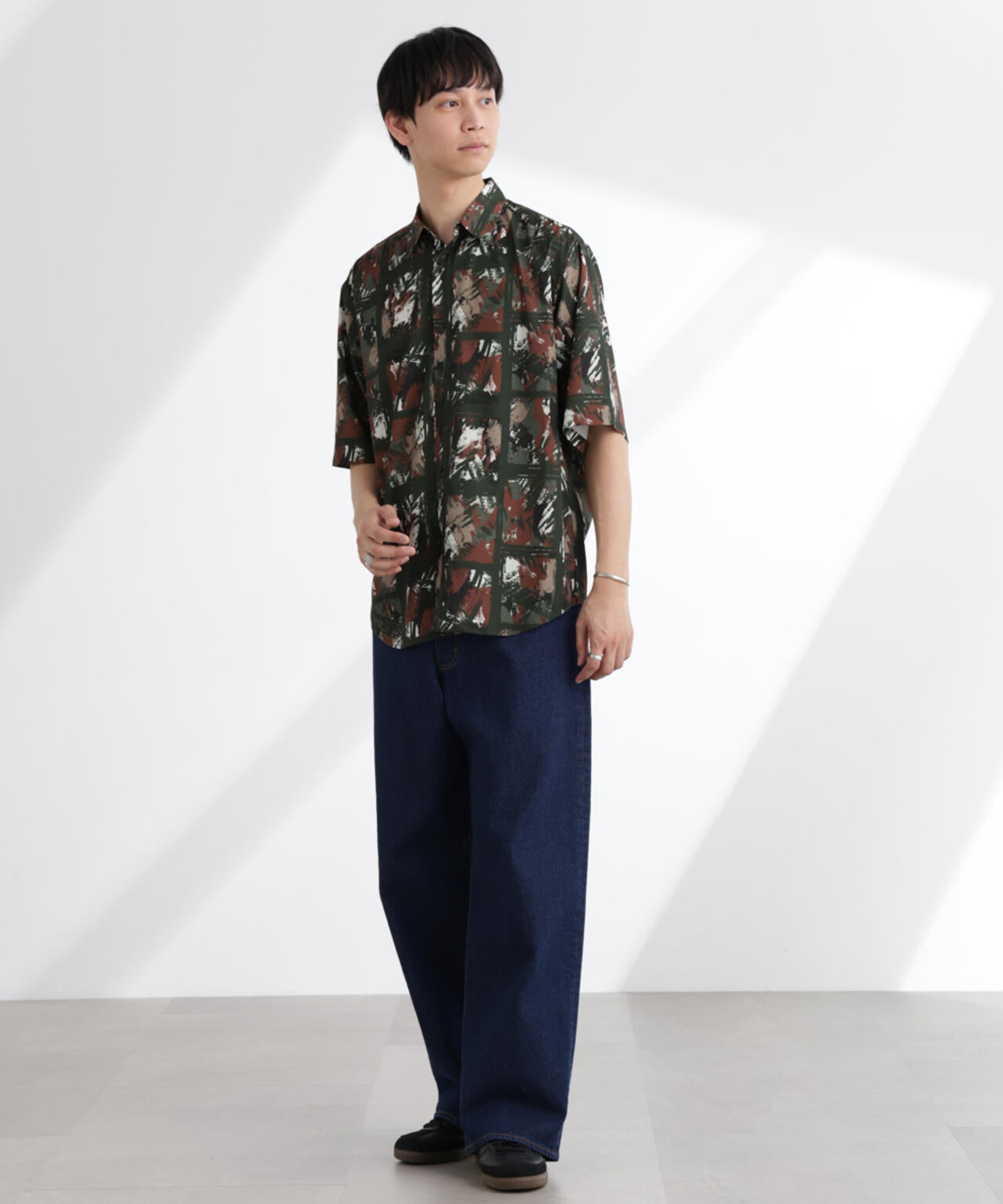アート柄シャツ 半袖