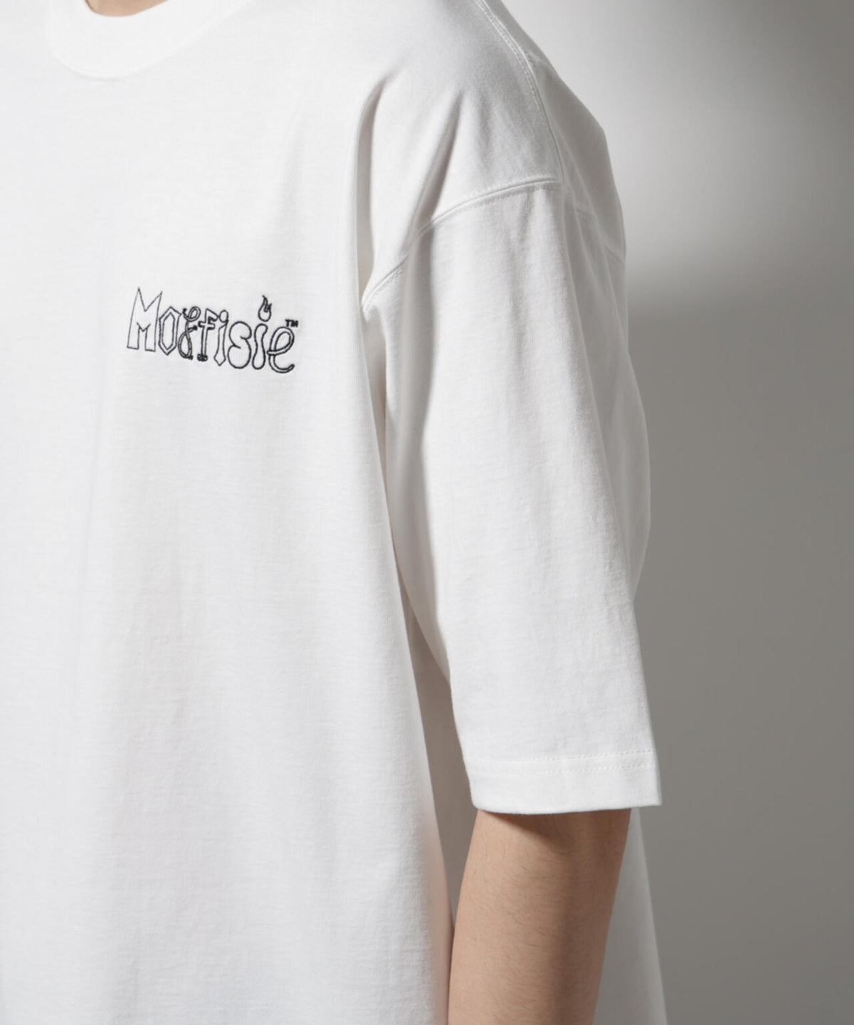 「MOFFISIE」オリジナル刺繍プリント Tシャツ 半袖