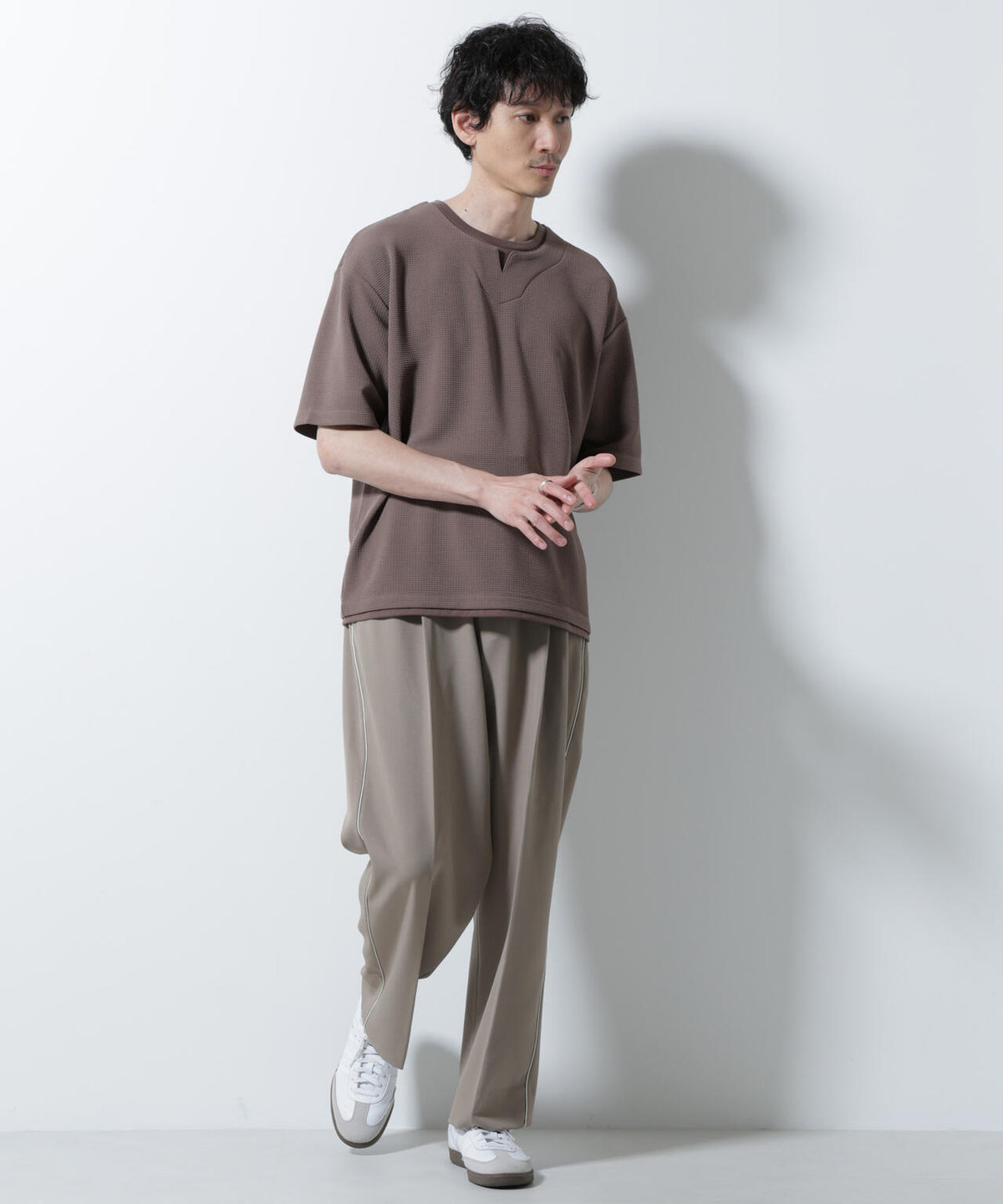 フェイクレイヤードキーネックTシャツ 半袖