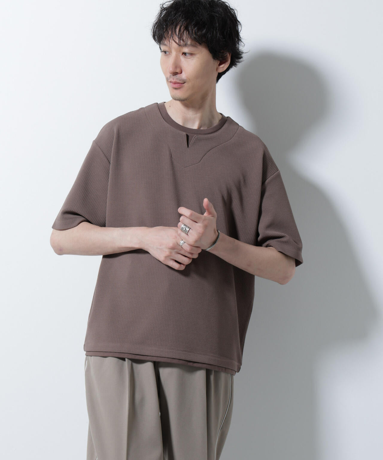 フェイクレイヤードキーネックTシャツ 半袖