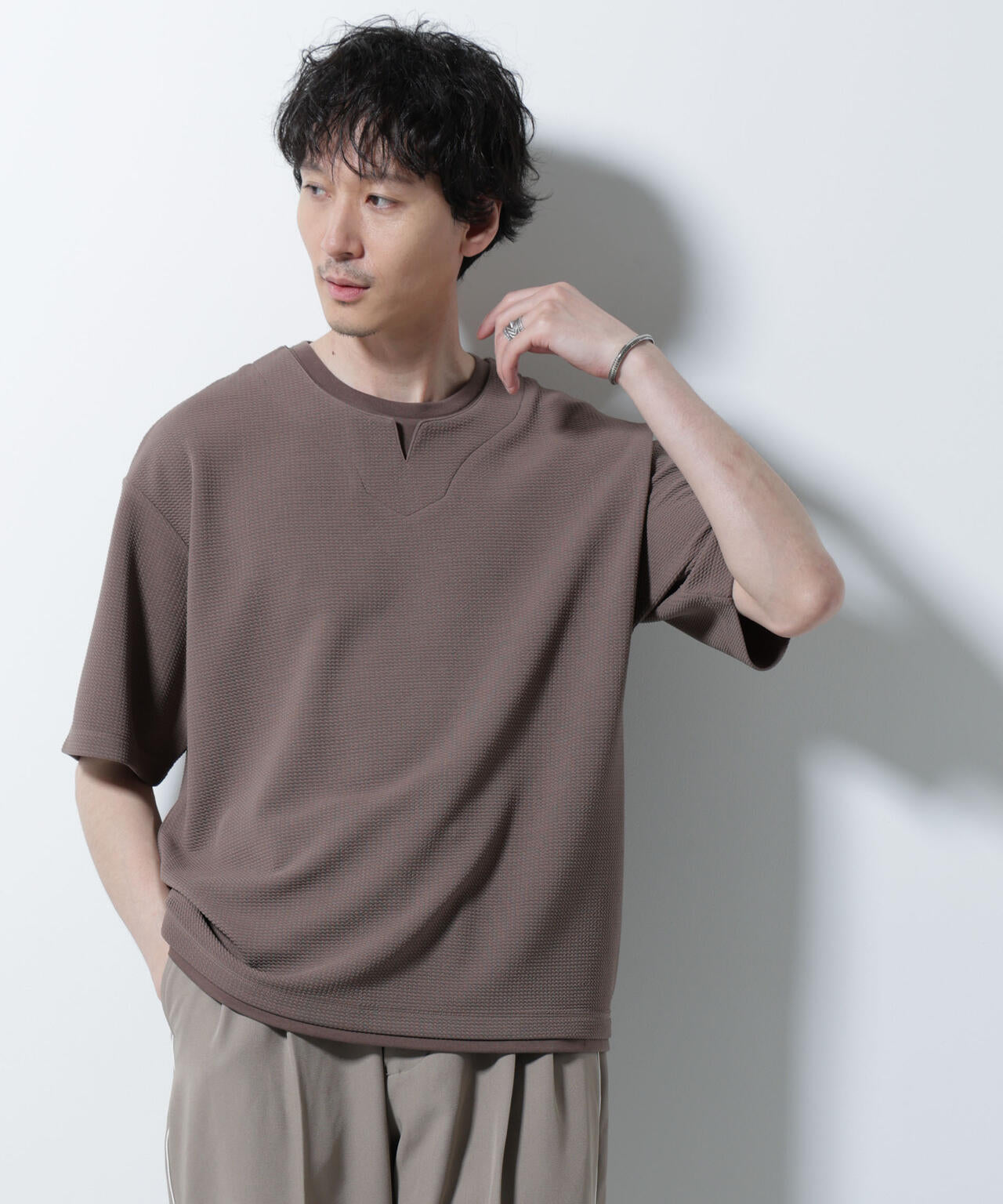 フェイクレイヤードキーネックTシャツ 半袖