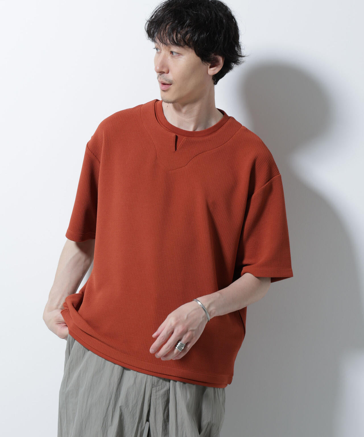 フェイクレイヤードキーネックTシャツ 半袖