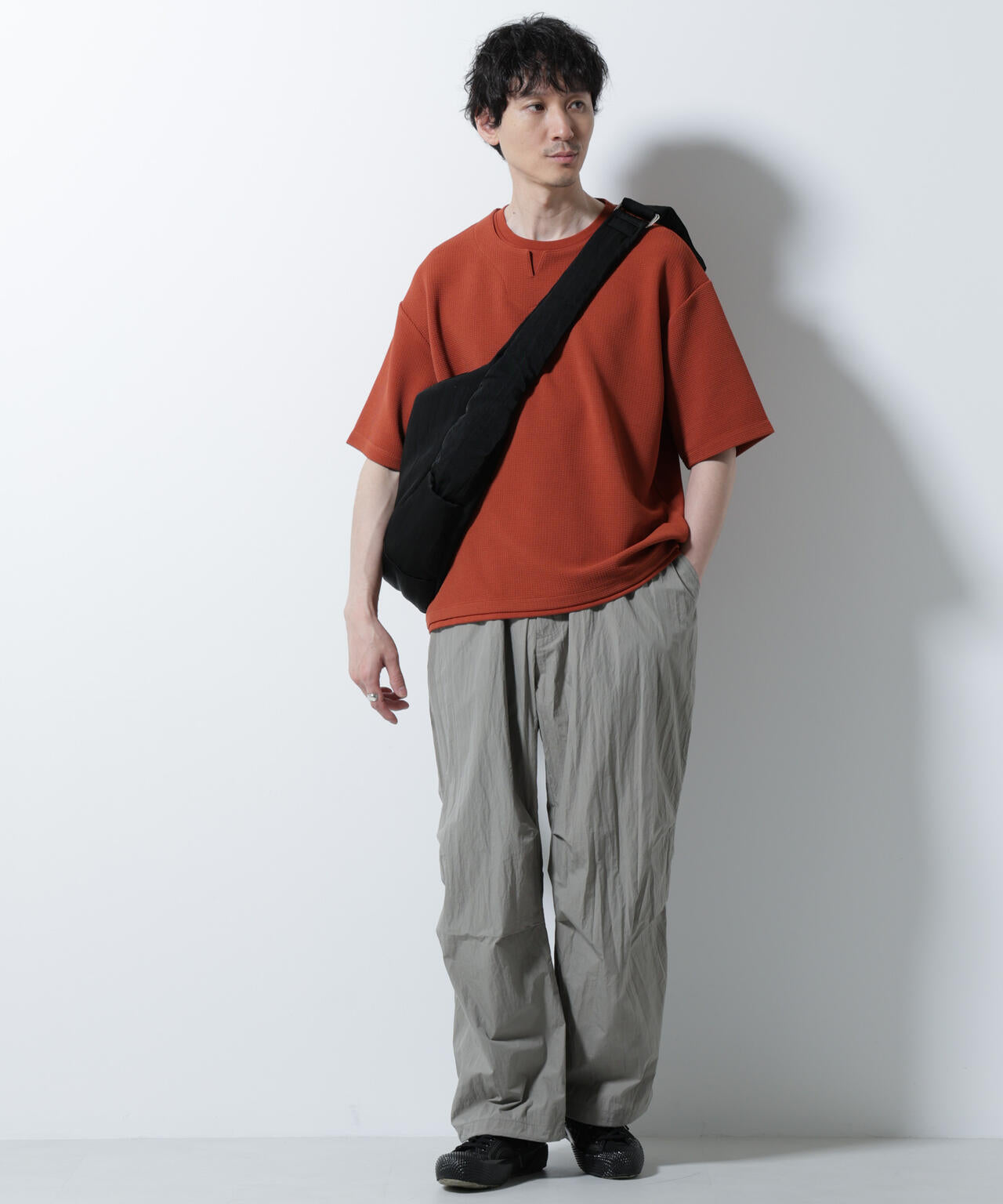 フェイクレイヤードキーネックTシャツ 半袖