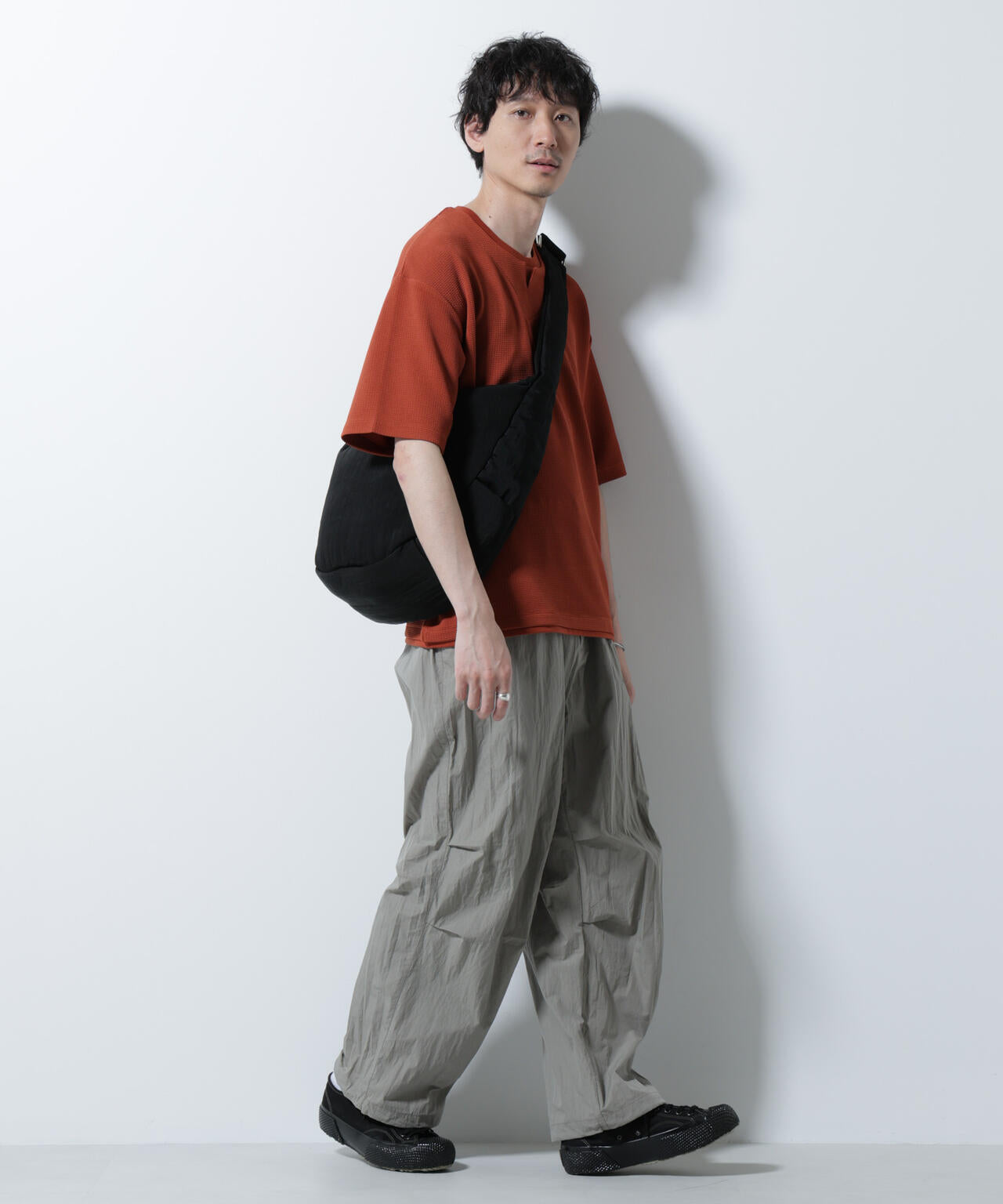 フェイクレイヤードキーネックTシャツ 半袖