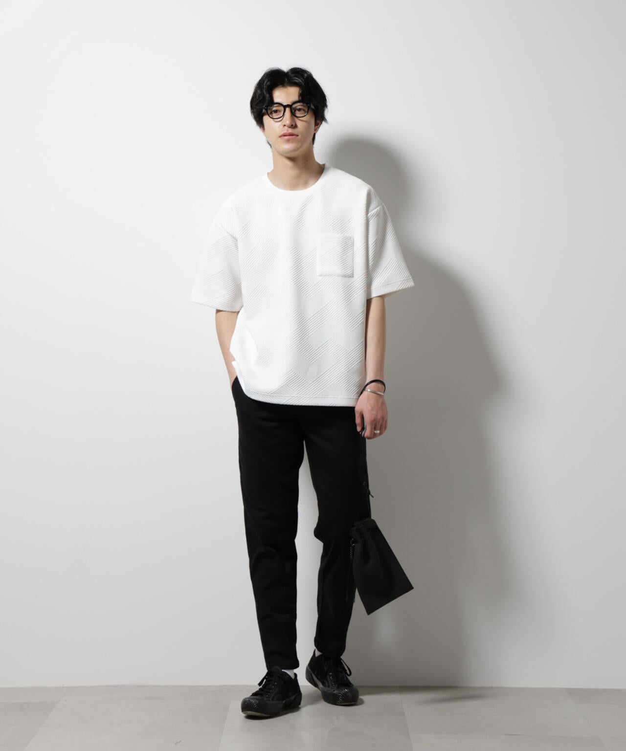 00b09581-a359-59bd-9532-e6df970ef72c_Image