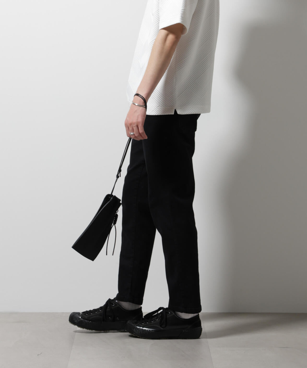 1826053d-7810-56f4-b9bc-8da429a8a0cd_Image