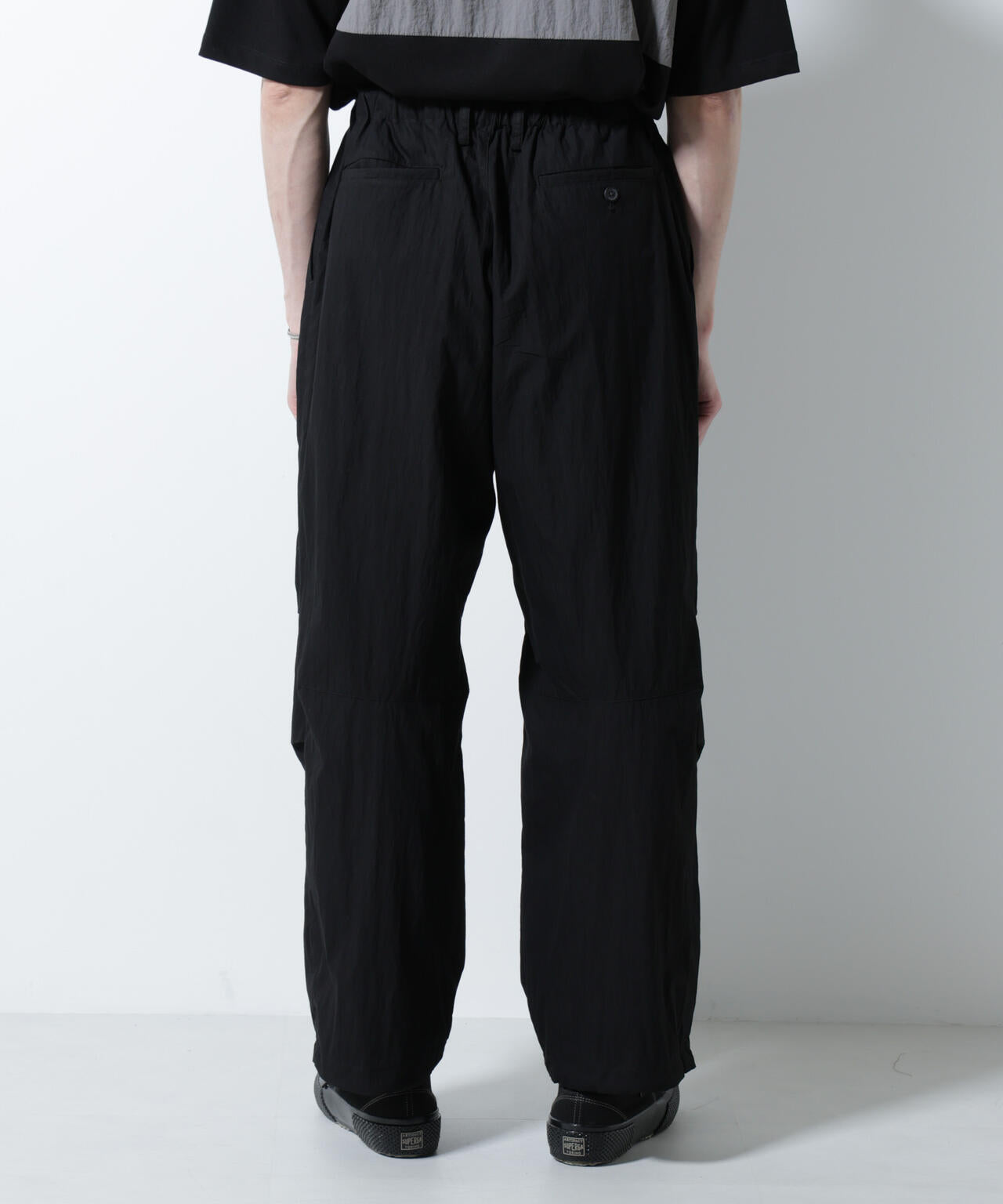 ライトウェイトバギーパンツ