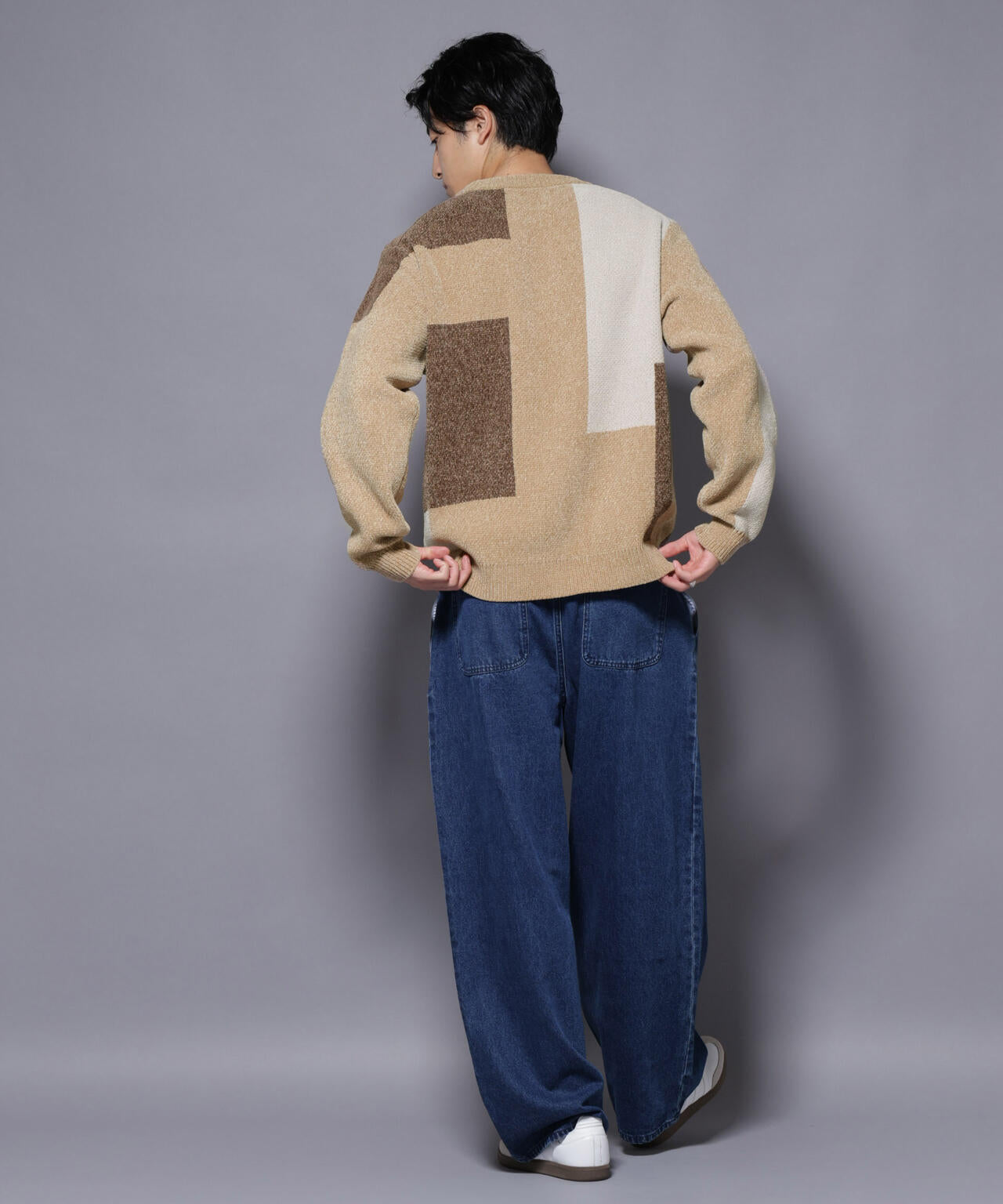 モールヤーンブロッキングニット