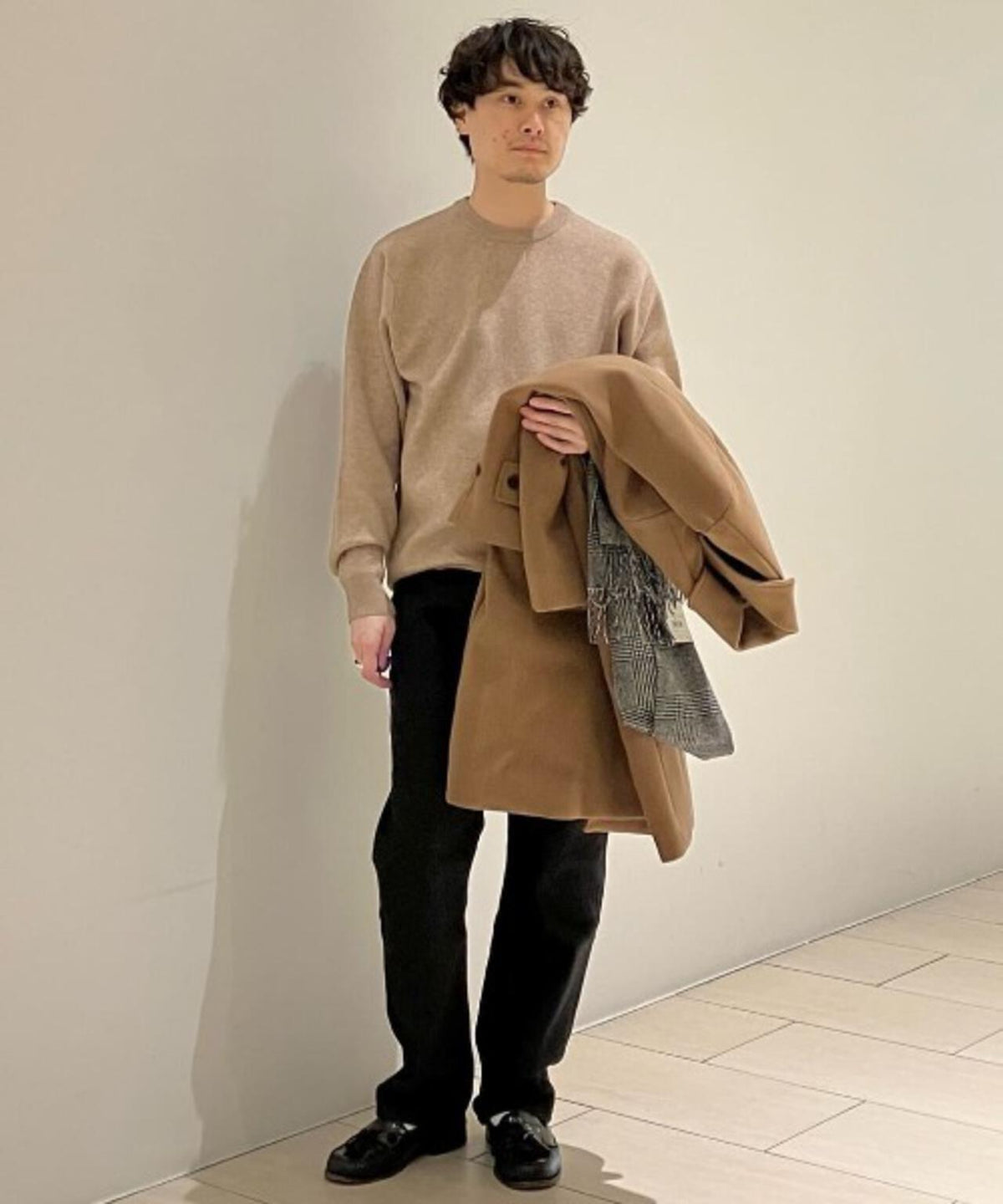 シルク混クルーネックニット