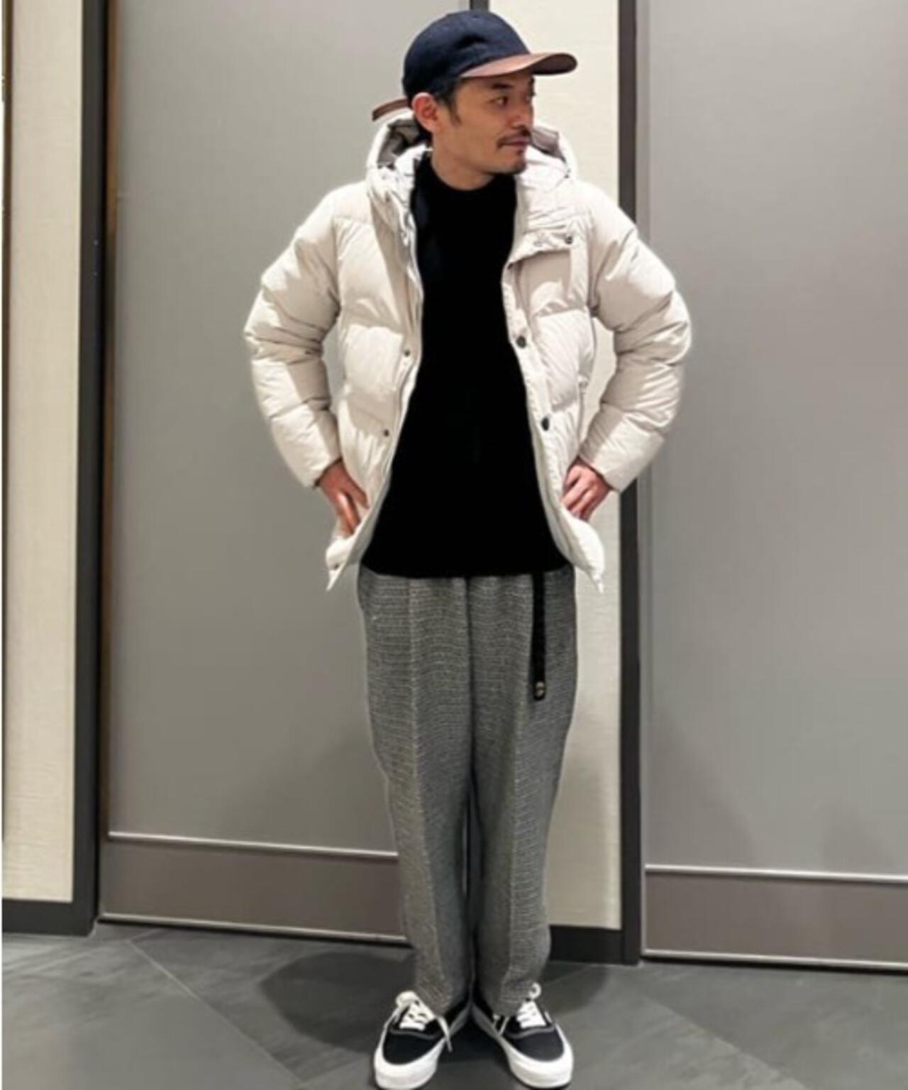 シルク混モックネックニット