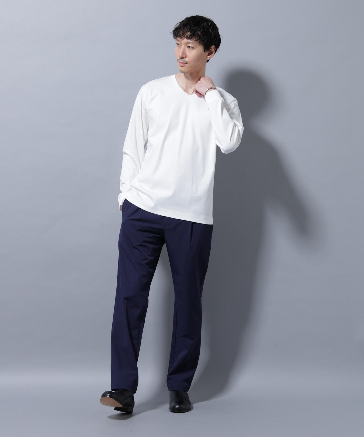 アンチスメルVネックTシャツ 長袖