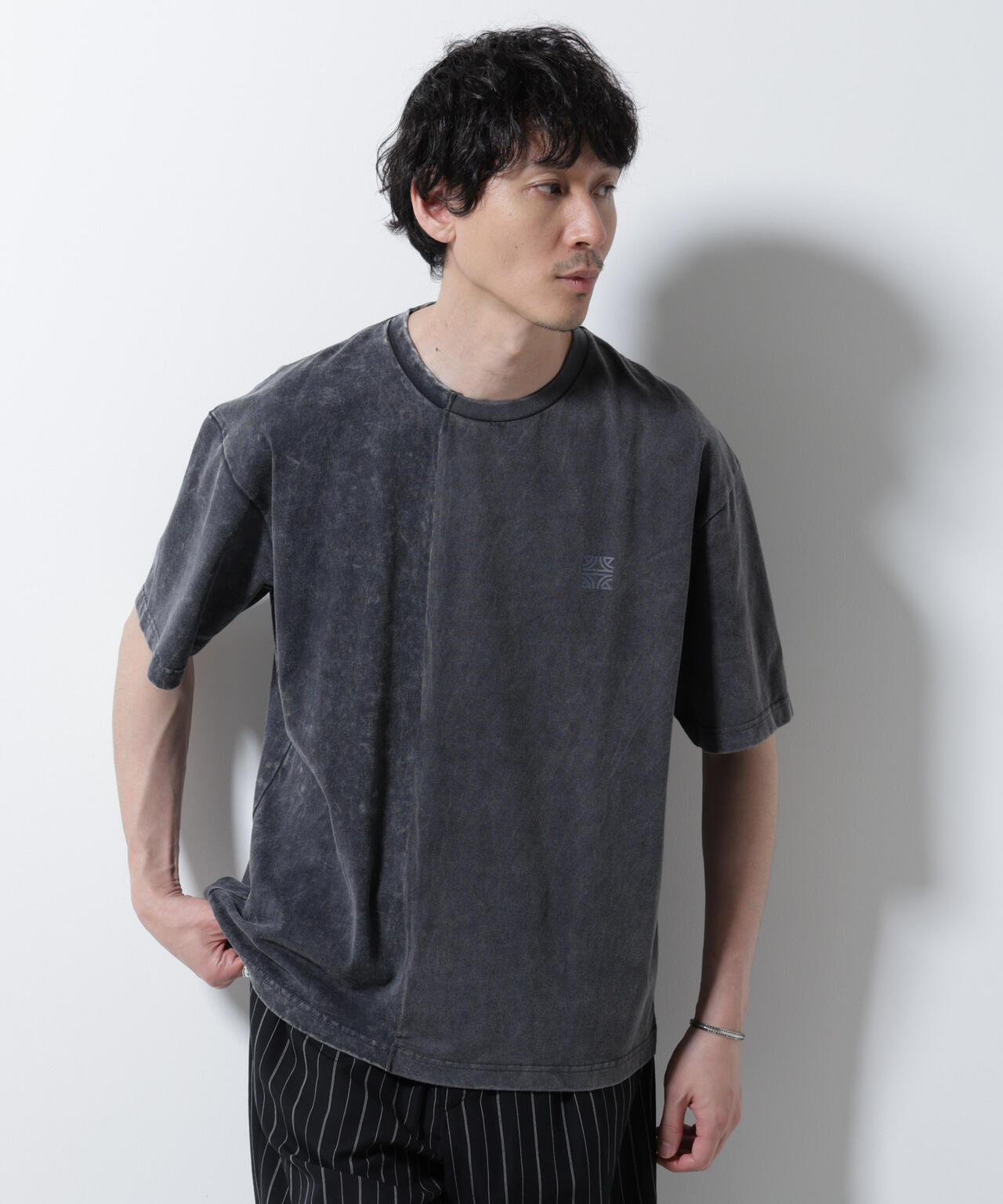 「A-C-Z」2トーンピグメントTシャツ 半袖