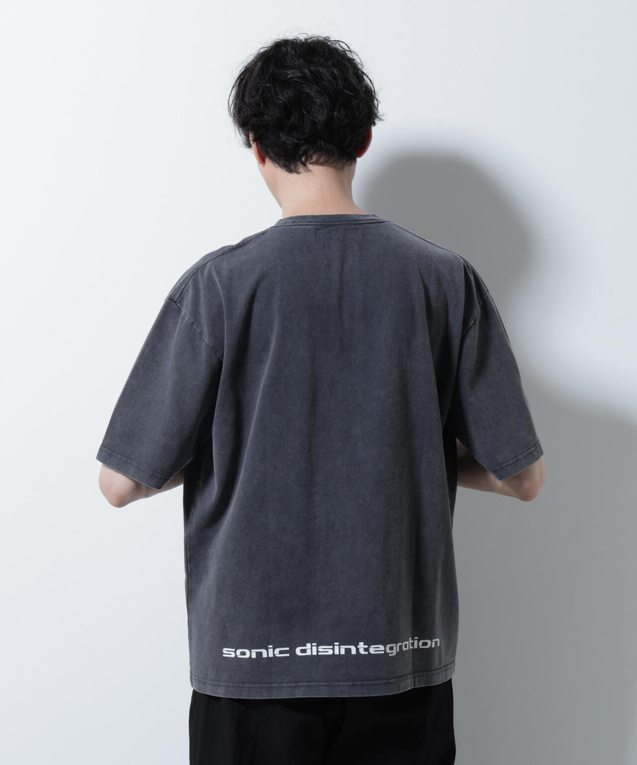 「A-C-Z」ピグメントグラフィックTシャツ 半袖